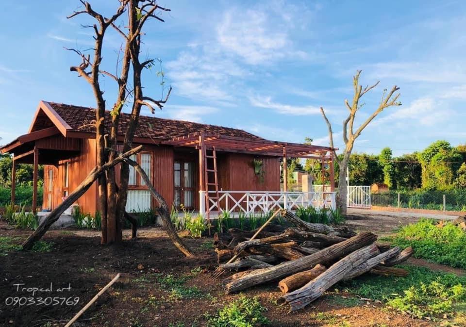 Dugiang Homestay Buon Ma Thuot Exterior photo
